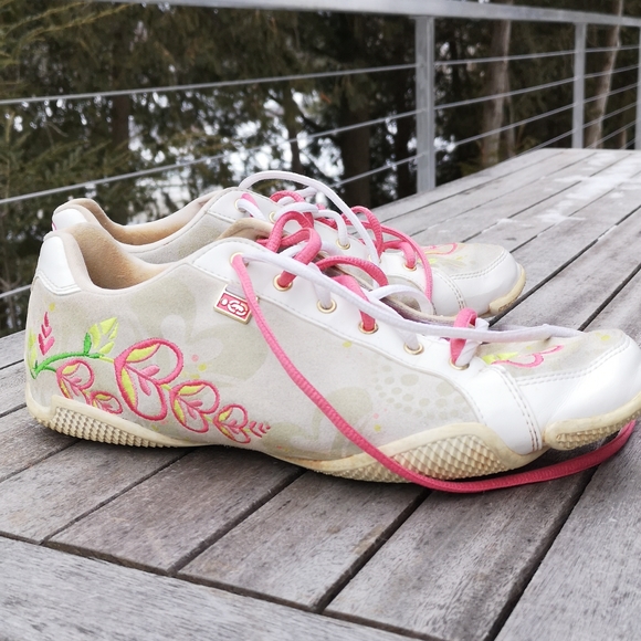 Red by Marc Ecko Rhino Brand leather sneakers - Picture 12 of 16